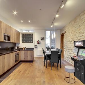 Appartement à 2 Chambres à Coucher