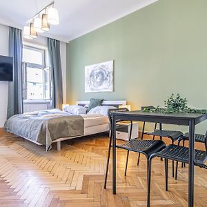 Comfortable 2Br Apt In Vienna, Prime Location
