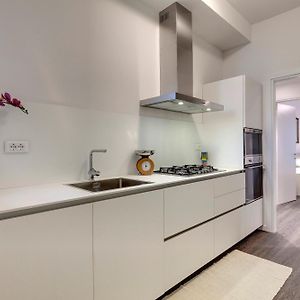 Appartement à 4 Chambres à Coucher