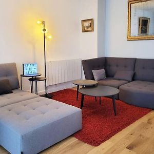 Appartement à 2 Chambres à Coucher