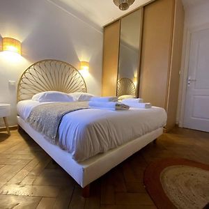 Appartement à 4 Chambres à Coucher