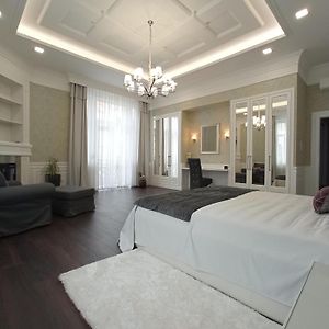 Upp Design Home