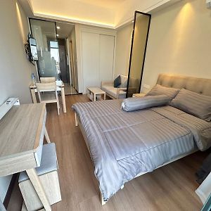 Brand New Modern Luxury Studio Apartment At The Heart Of Vientiane