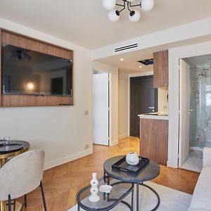 Apart Hotel Centre De Paris By Studio Prestige