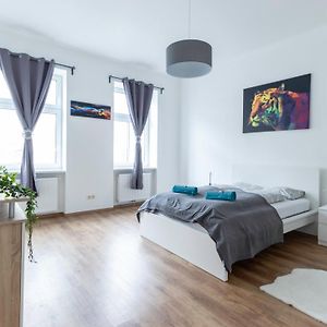 Appartement à 2 Chambres à Coucher