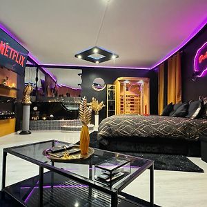 Loveroom By Sunnyroom