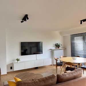 Appartement à 2 Chambres à Coucher