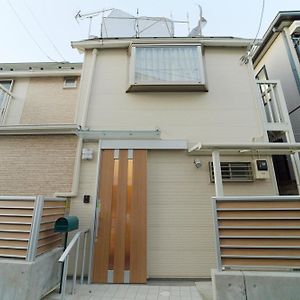 Shinjuku Deep Lane Local Villa