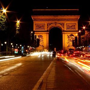 Studio R - Paris