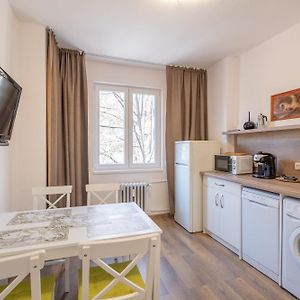 Appartement à 2 Chambres à Coucher