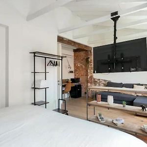 Good Vibe Rooms