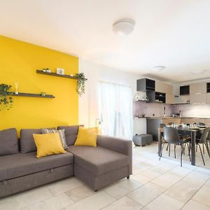 Appartement à 3 Chambres à Coucher
