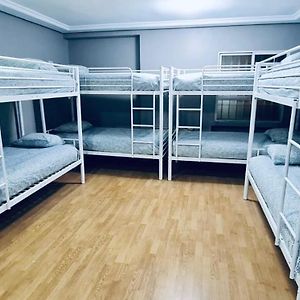 Dormitory Room Mixed