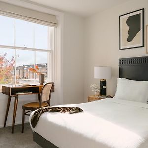 Chambre Lit Queen-Size