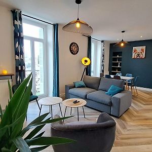 Appartement à 2 Chambres à Coucher