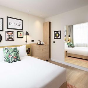 Chambre Lit Queen-Size