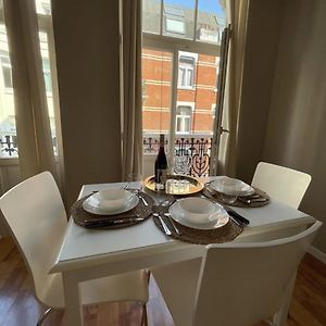 Appartement Lumineux Dans Un Quartier Anime #2