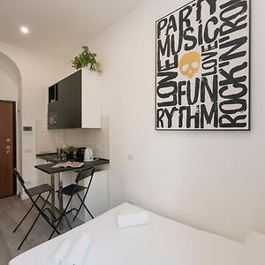 Ihost Studio - Lomellina 14A
