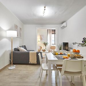 Appartement à 3 Chambres à Coucher
