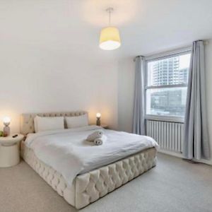 Stunning 2 Bedroom Flat Camden