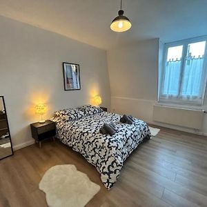 Appartement à 2 Chambres à Coucher