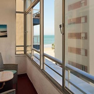Appartement à 3 Chambres à Coucher