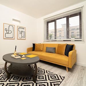 Appartement à 2 Chambres à Coucher