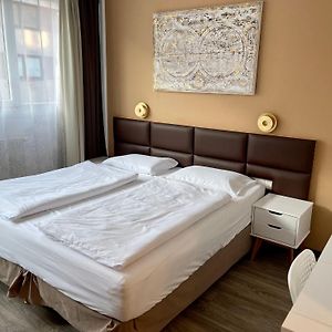Stylish Home Near City Center
