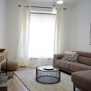 Appartement à 2 Chambres à Coucher
