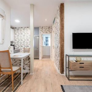 Modern, Cozy And Bright- 2Bd 1Bth- Tetuan