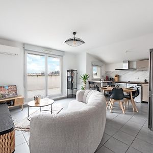 Appartement à 3 Chambres à Coucher