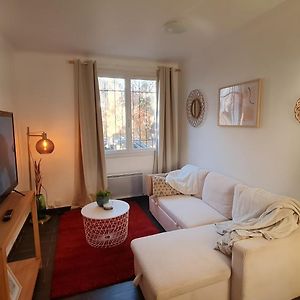 Appartement à 2 Chambres à Coucher