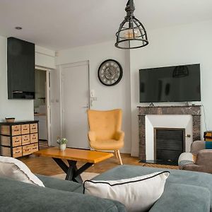 Appartement à 2 Chambres à Coucher
