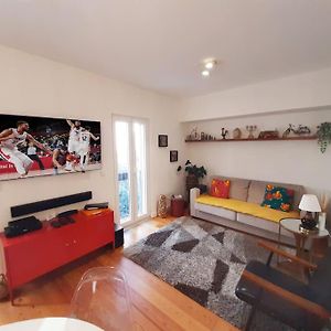 Appartement à 2 Chambres à Coucher