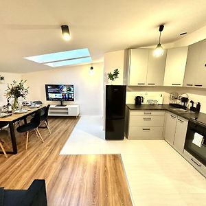 Appartement à 3 Chambres à Coucher