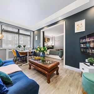 Stylish, Fully Equipped Central Apartment Beside Hyde Park
