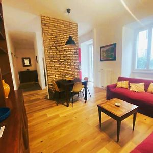 Appartement à 3 Chambres à Coucher