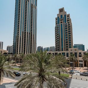 Prime Retreats - 29 Emaar Boulevard Downtown Dubai