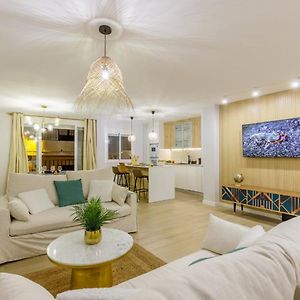 Picasso 2 Luxury