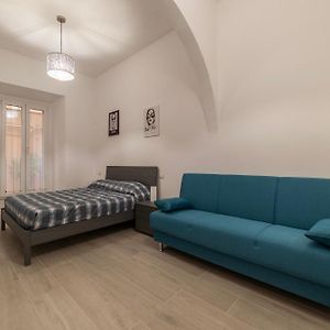 Terme Di Traiano Apartment - 10 Min Dal Colosseo
