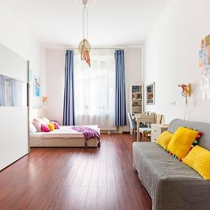 Appartement à 2 Chambres à Coucher
