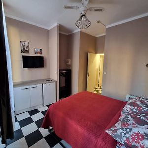Private Bathroom King Room
