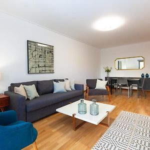 Appartement à 2 Chambres à Coucher