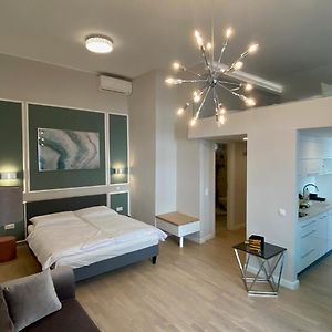 Stylish Apartment Near The River