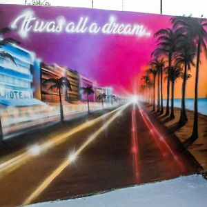 Unique Miami Art Escape W/ Hottub, Arcade & Murals