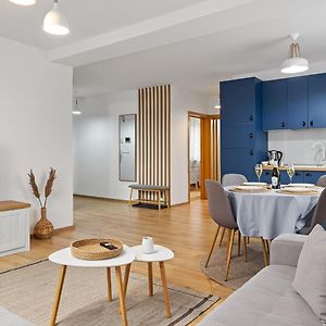 Appartement de Luxe à 2 Chambres à Coucher