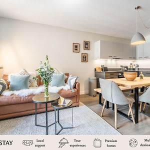 Appartement à 2 Chambres à Coucher