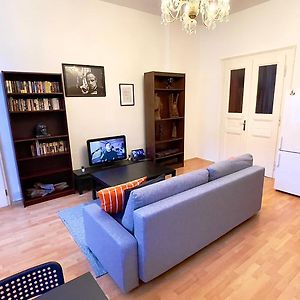 Appartement à 3 Chambres à Coucher