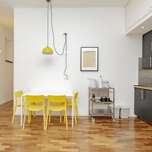 Appartement à 2 Chambres à Coucher