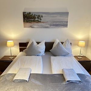 Appartement à 2 Chambres à Coucher